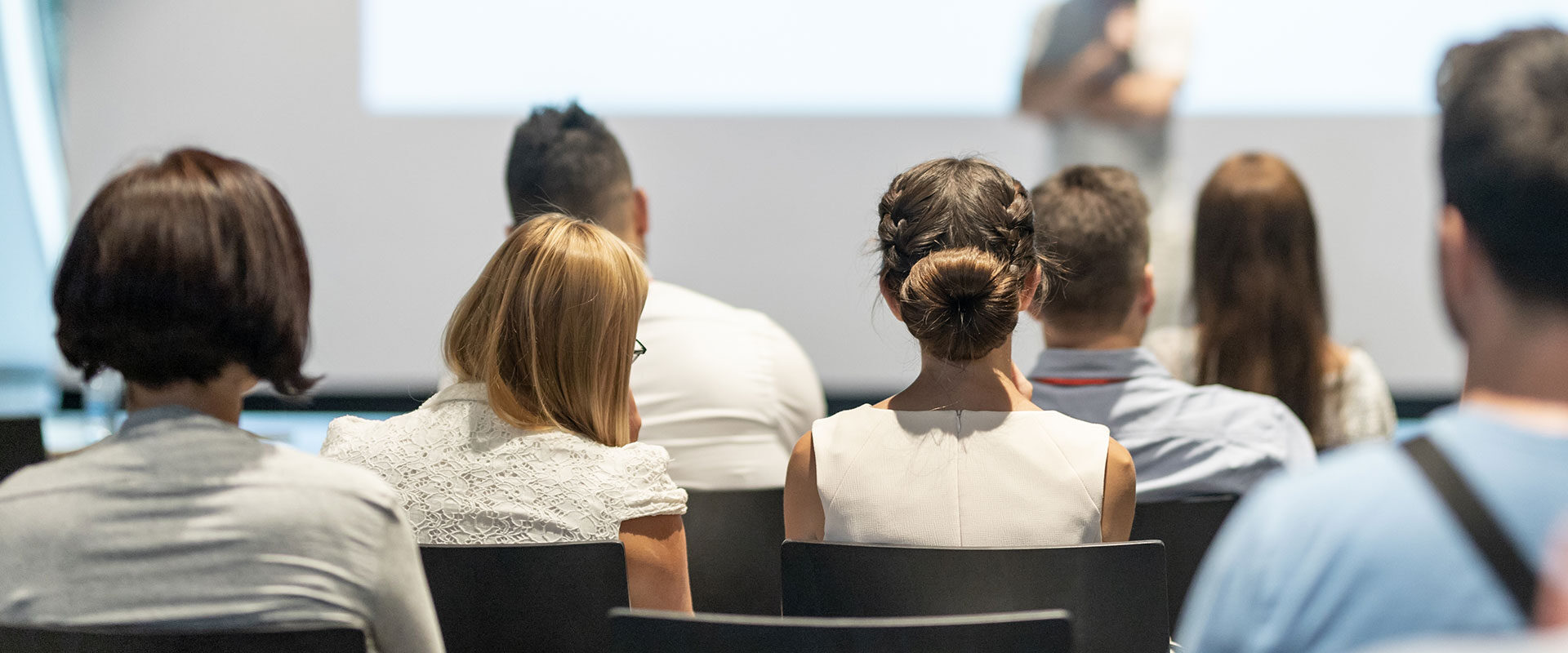 Frauen & Bildung Frauen & Bildung